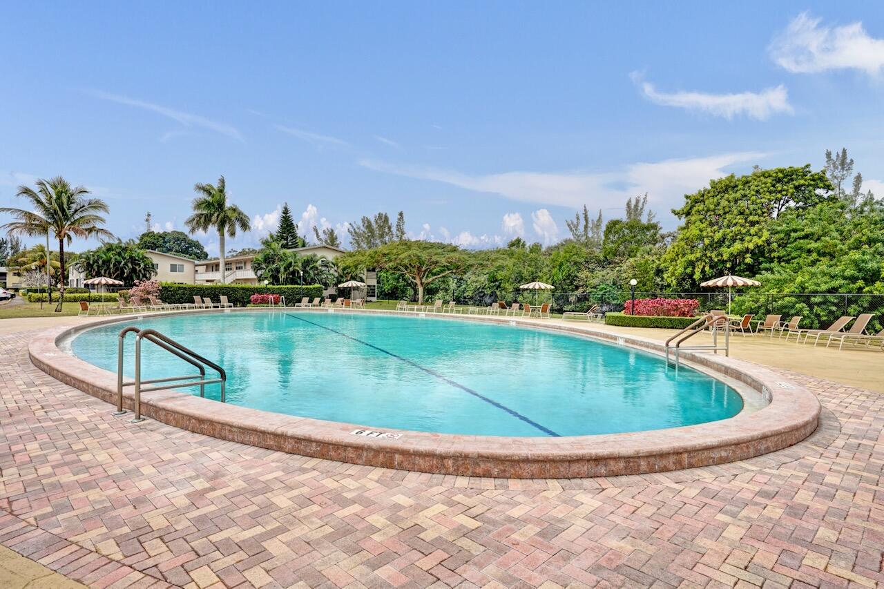 CAMDEN CONDOS - Residential