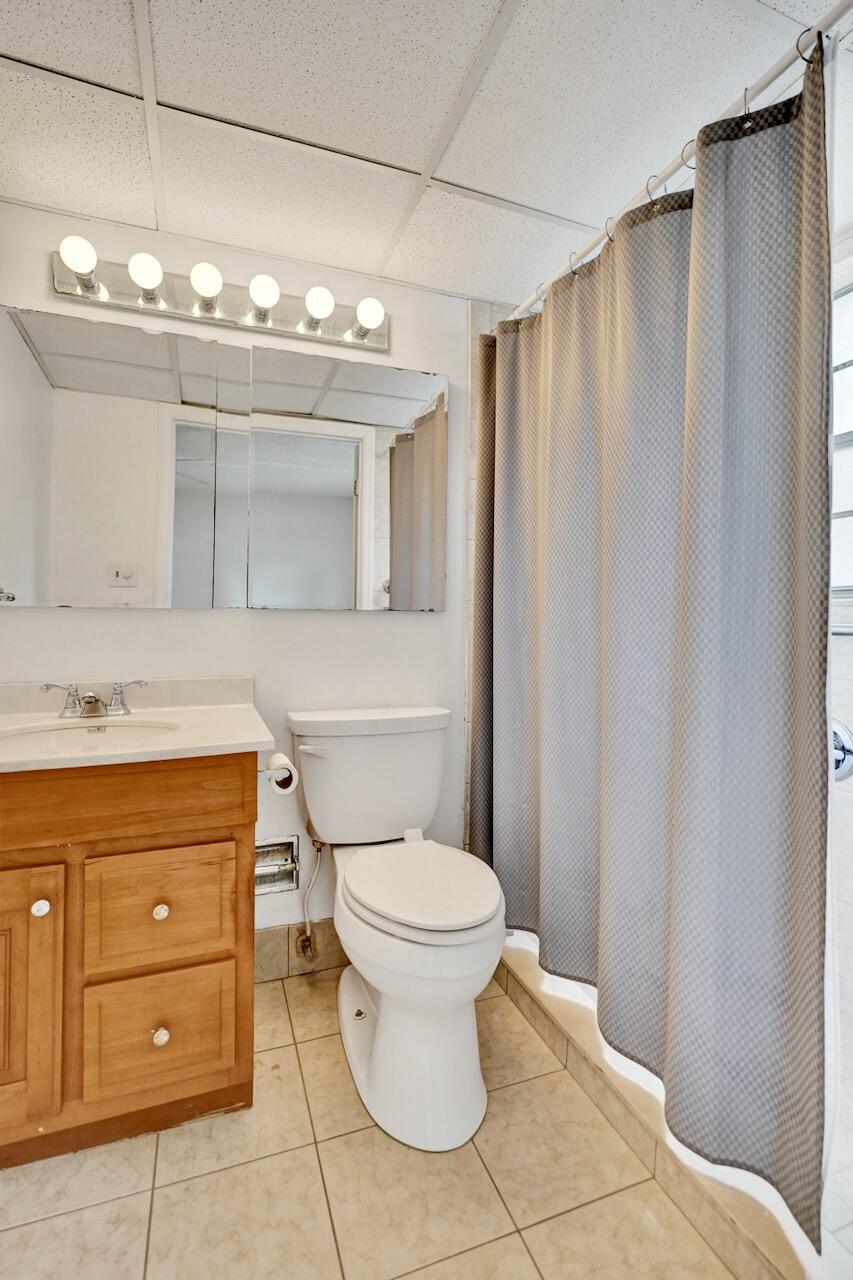 CAMDEN CONDOS - Residential