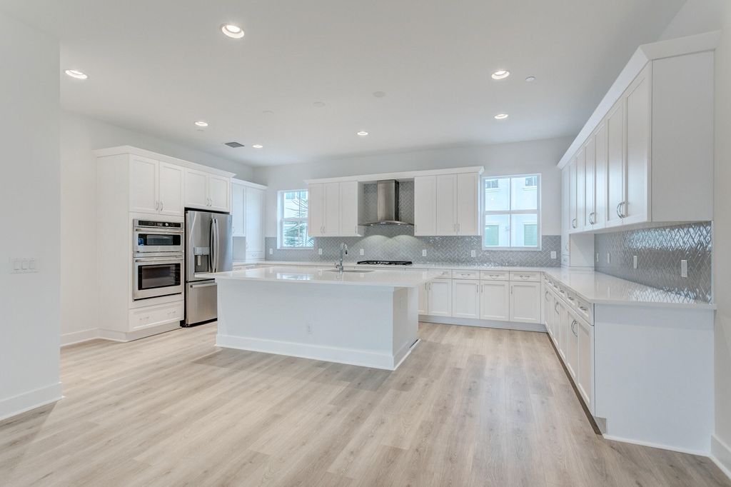 Photo of 12554 Gross Pointe Drive Dr, Palm Beach Gardens, FL 33418 (MLS # R10809614)