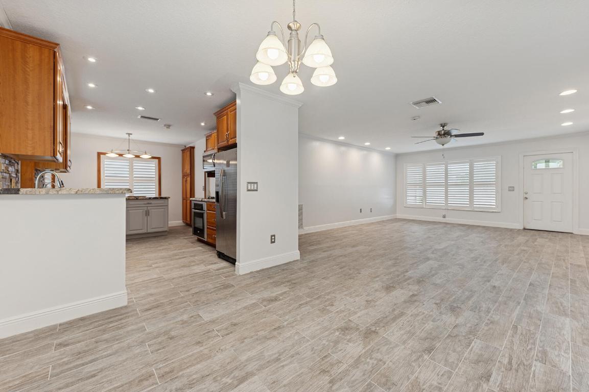 SANDALFOOT COVE SEC 6 - Residential