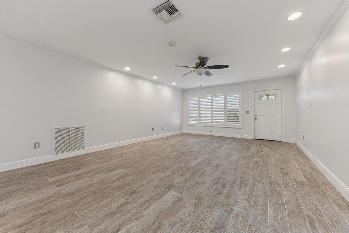 SANDALFOOT COVE SEC 6 - Residential