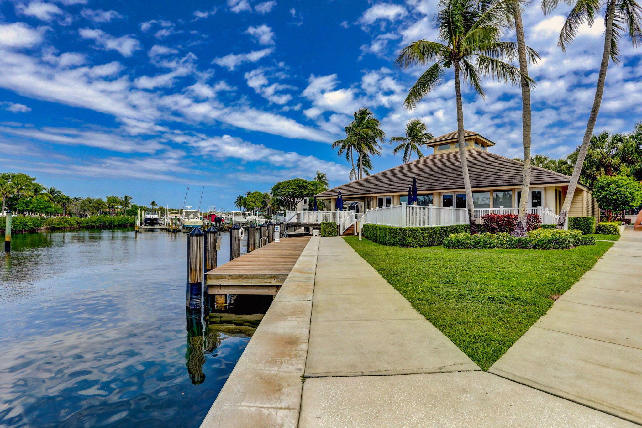 OAK HARBOUR CONDOS - Residential Lease