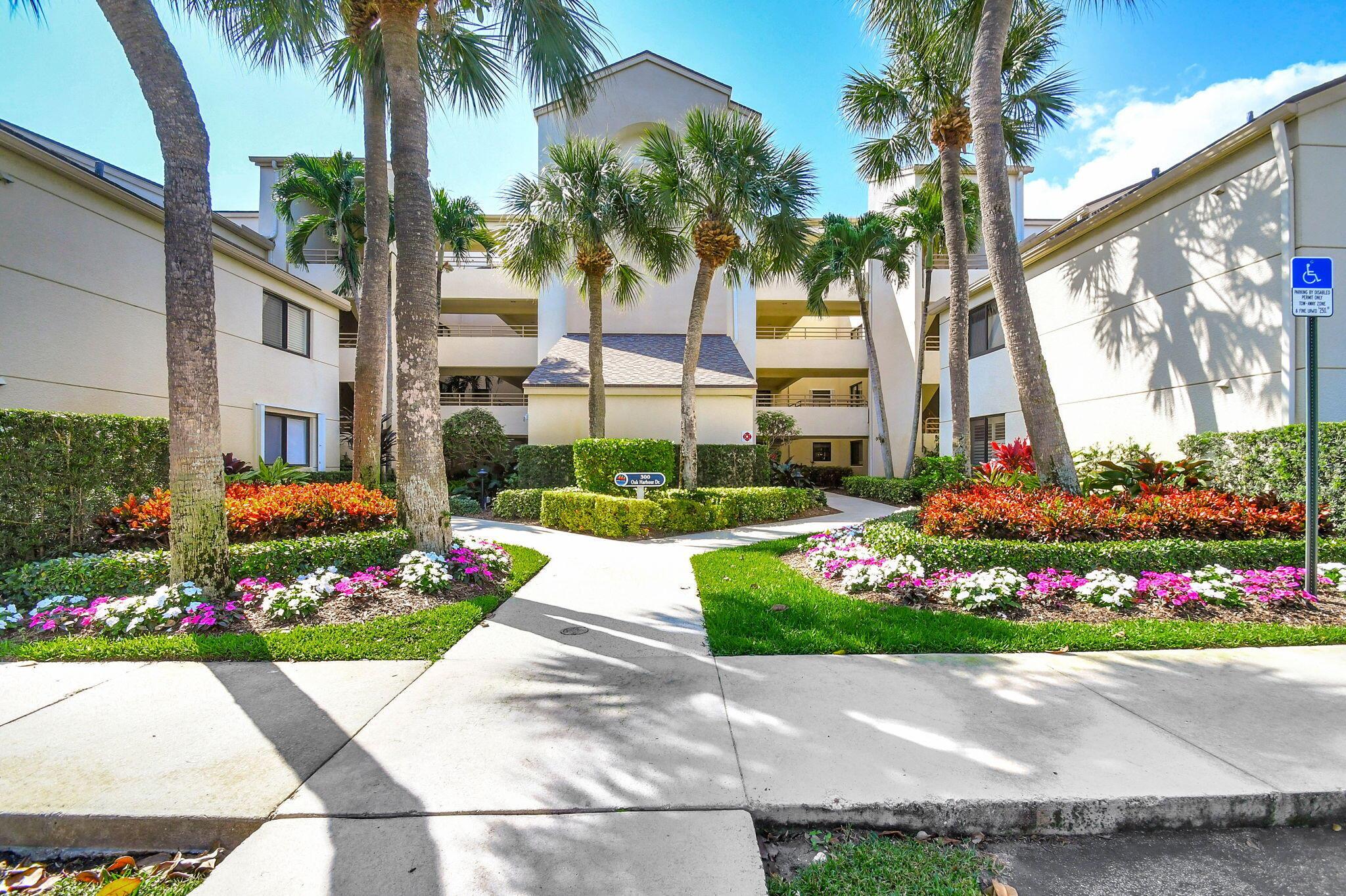 OAK HARBOUR CONDOS - Residential Lease