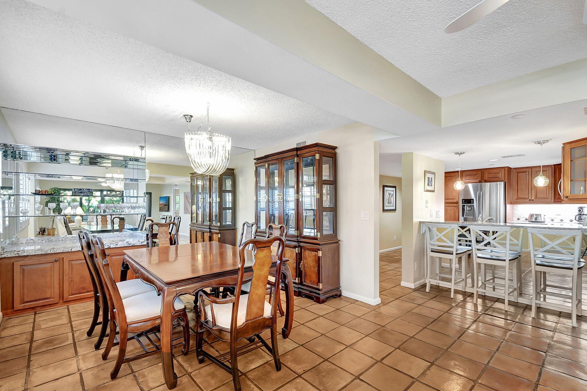 OAK HARBOUR CONDOS - Residential Lease