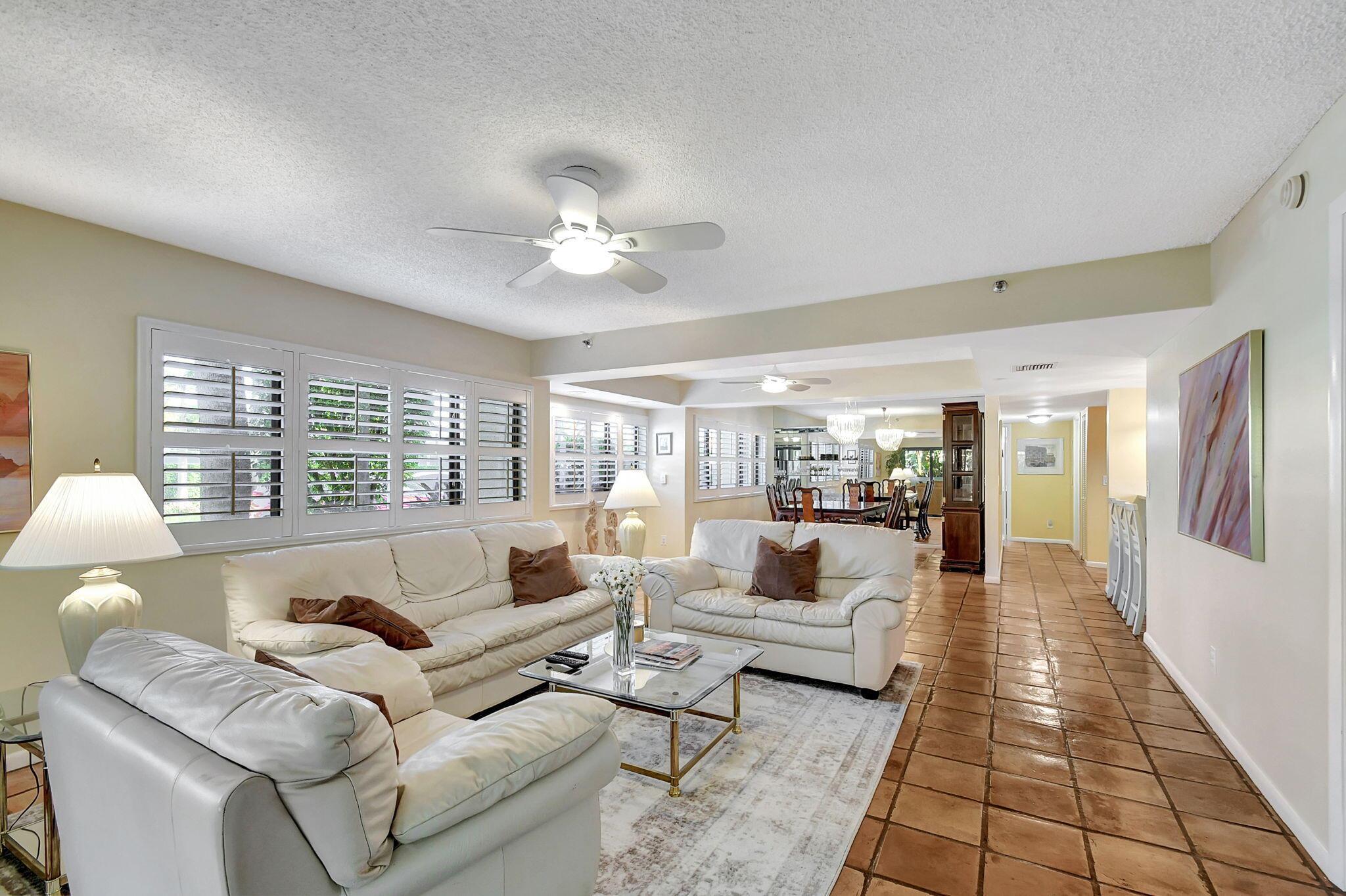 OAK HARBOUR CONDOS - Residential Lease