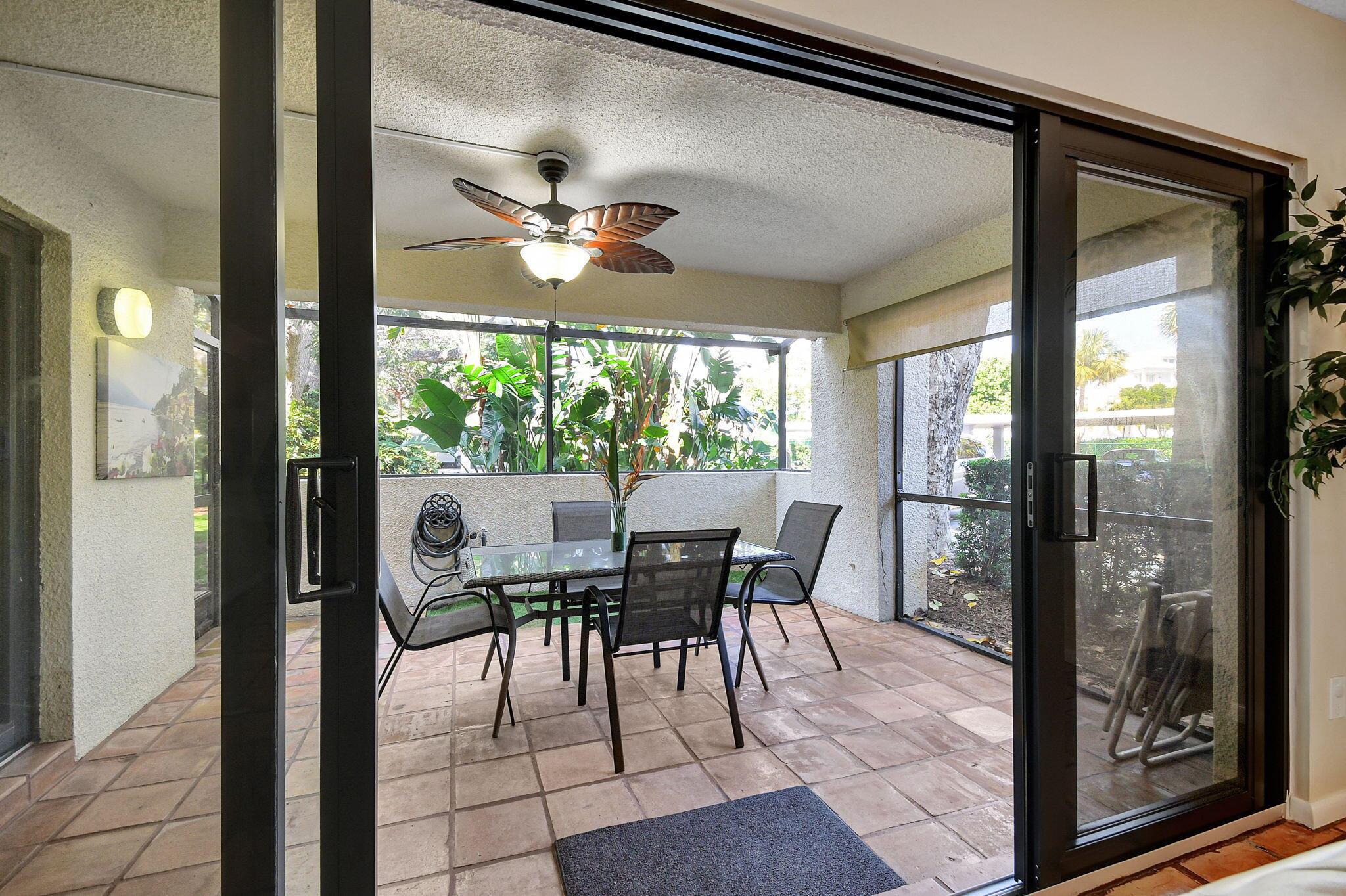 OAK HARBOUR CONDOS - Residential Lease