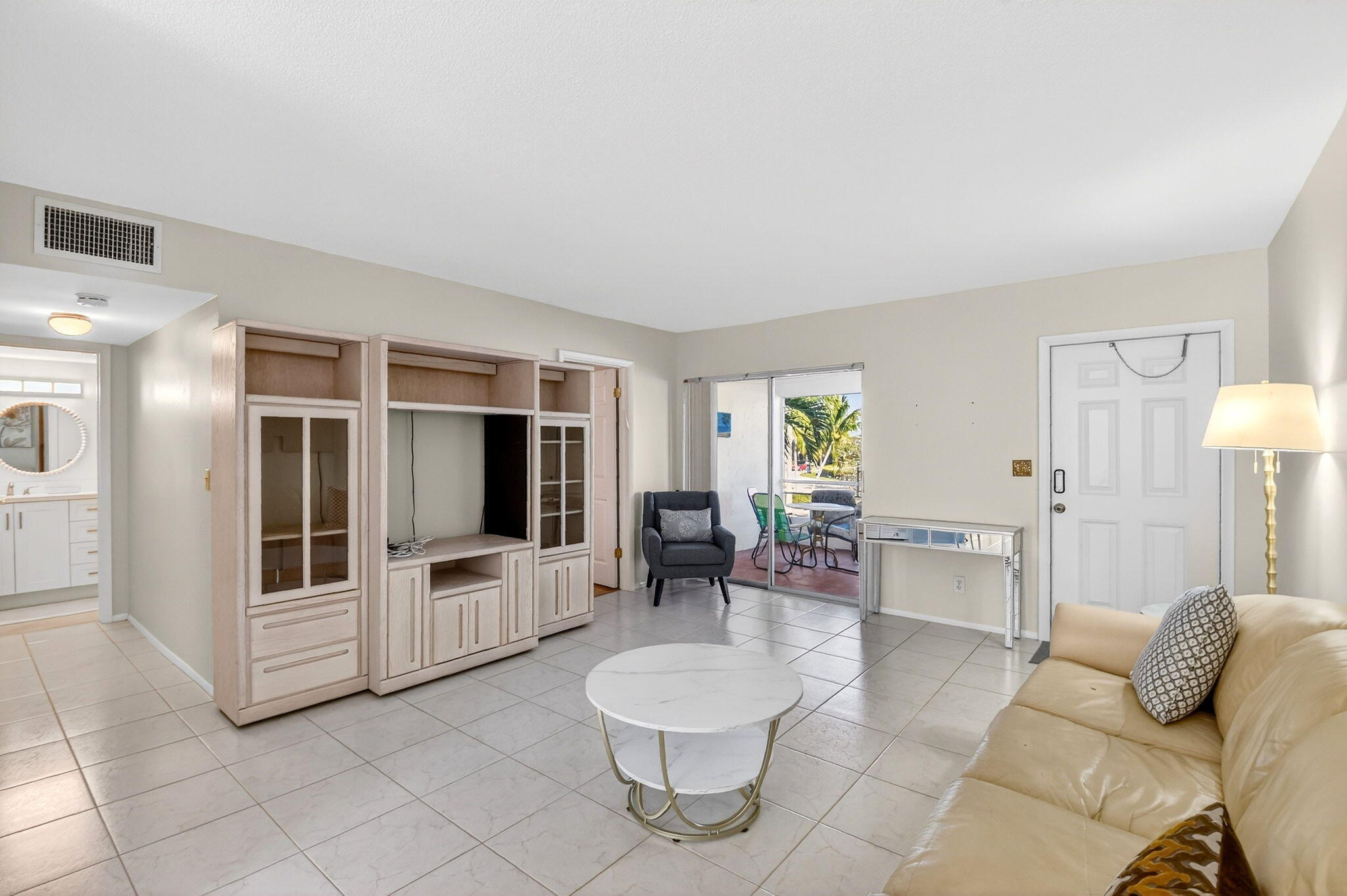 STRATFORD CONDOMINIUM - Residential