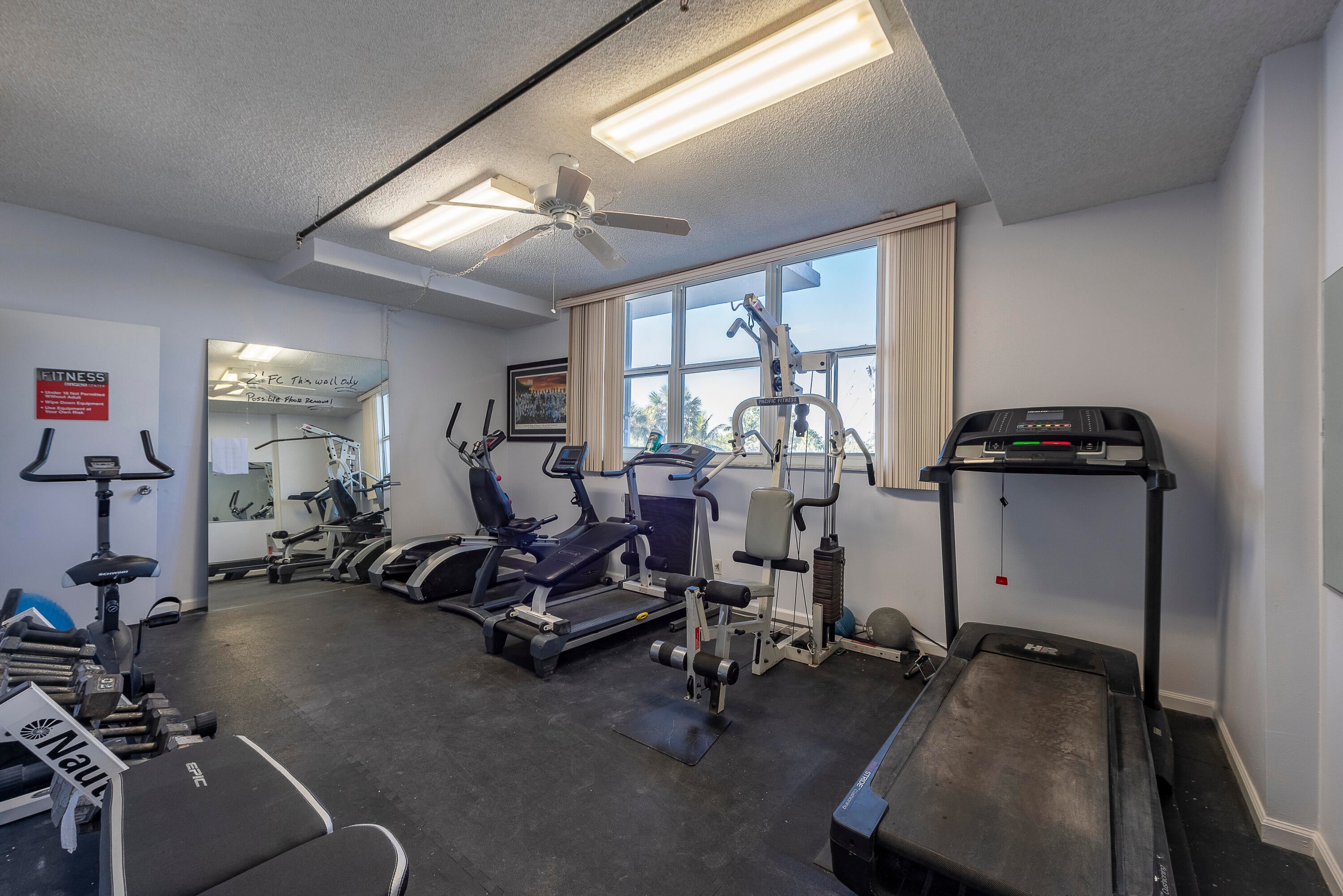 1505 N RIVERSIDE Drive 703