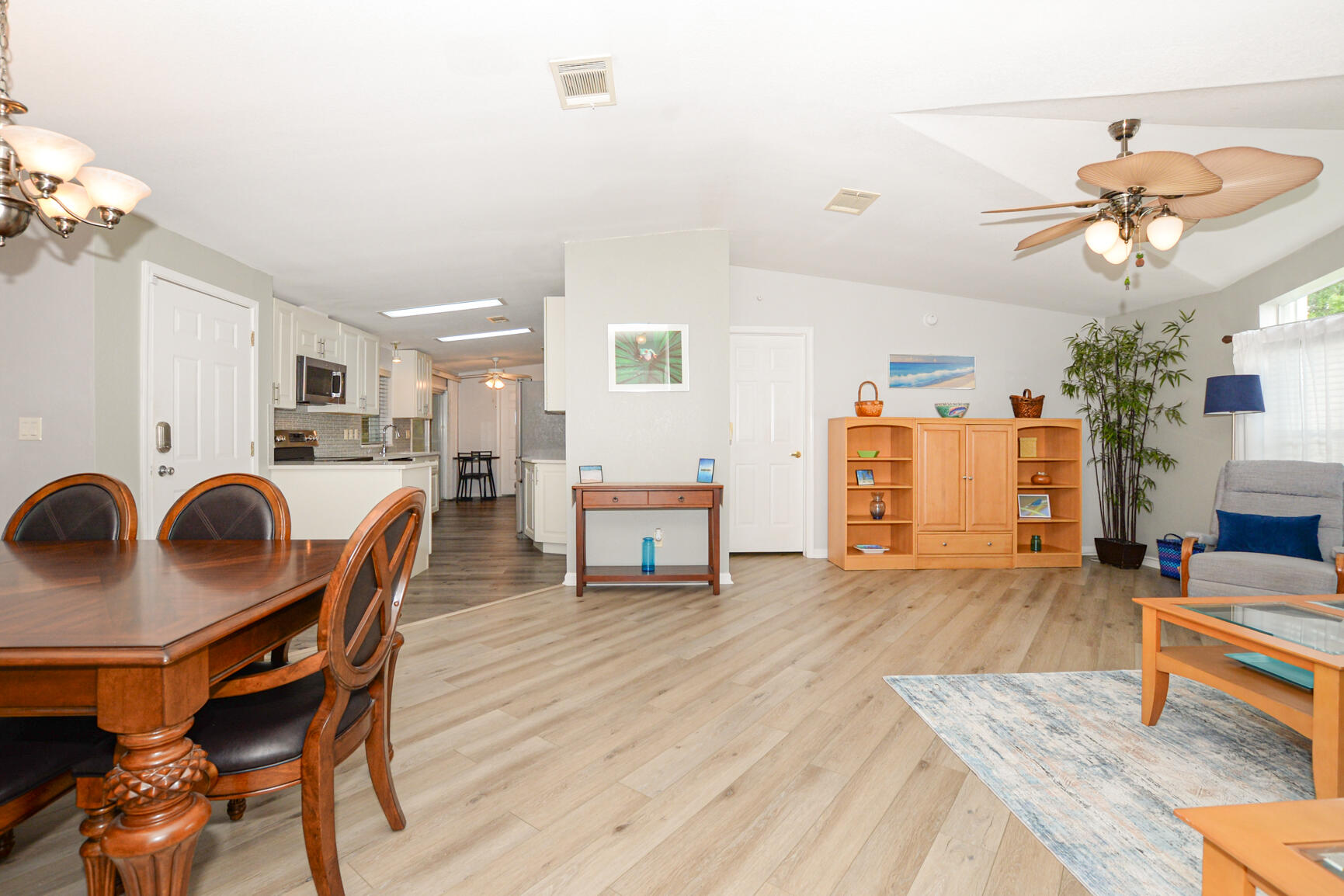 THE LINKS AT SAVANNA CLUB - Residential