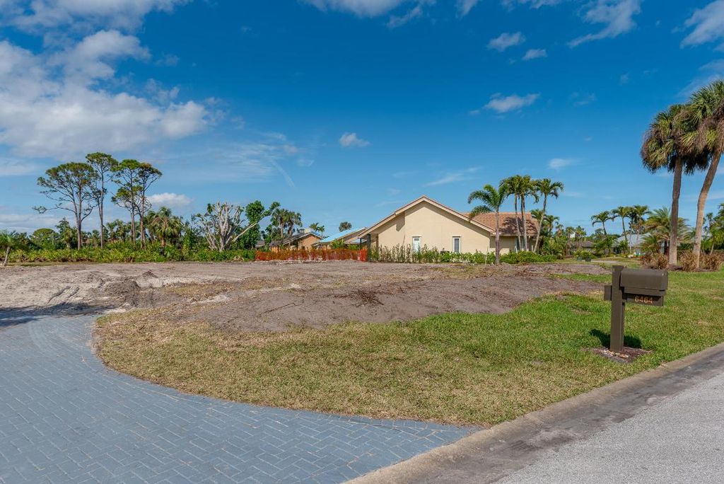 Photo of 6464 SE Spy Glass Lane, Stuart, FL 34997 (MLS # R11051560)