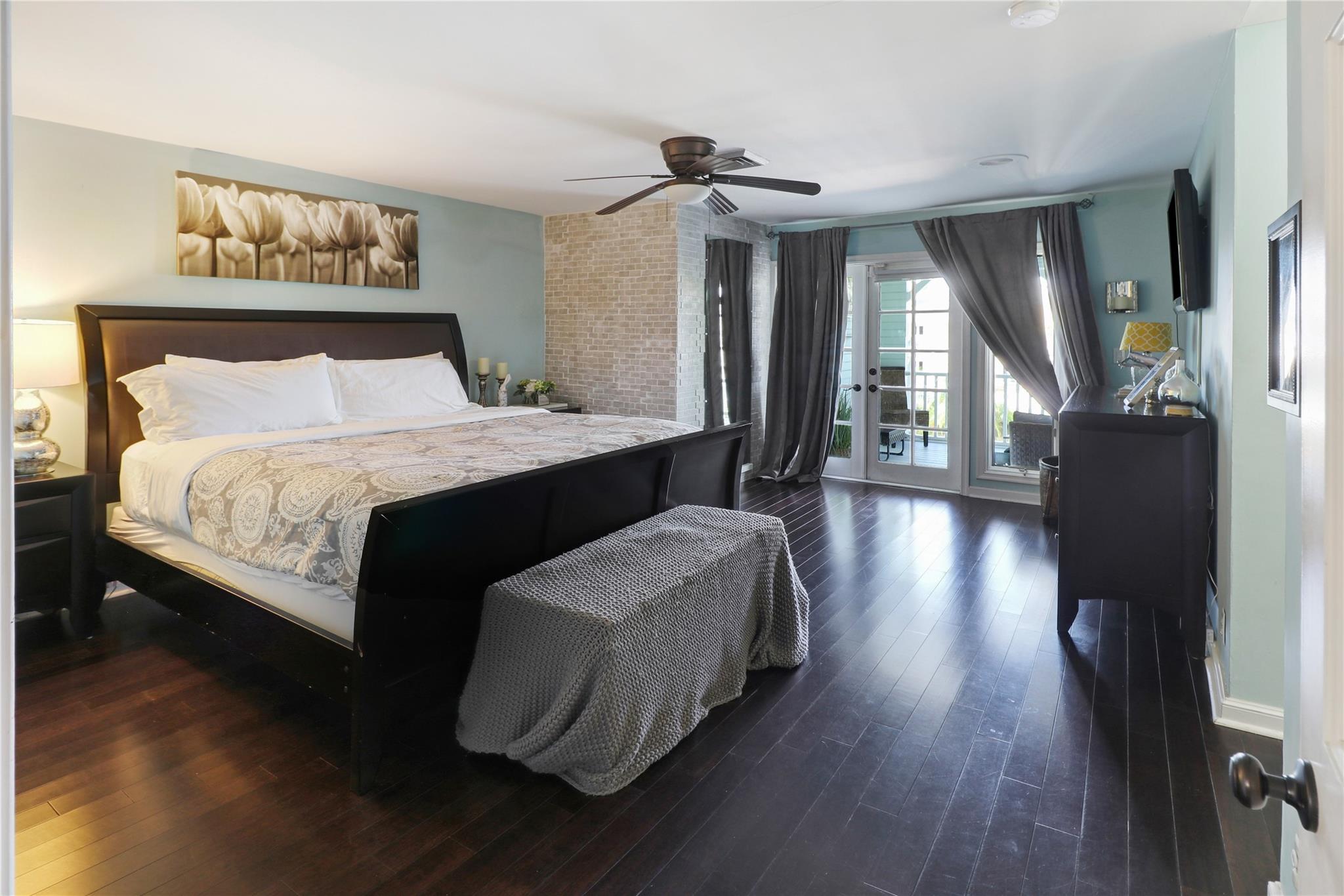 Riviera 6-17 B - Residential