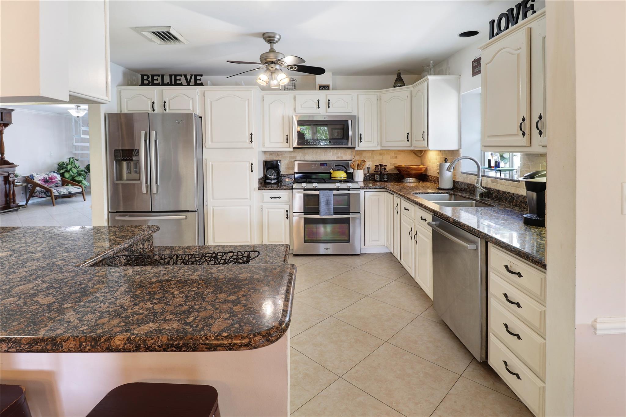 Riviera 6-17 B - Residential