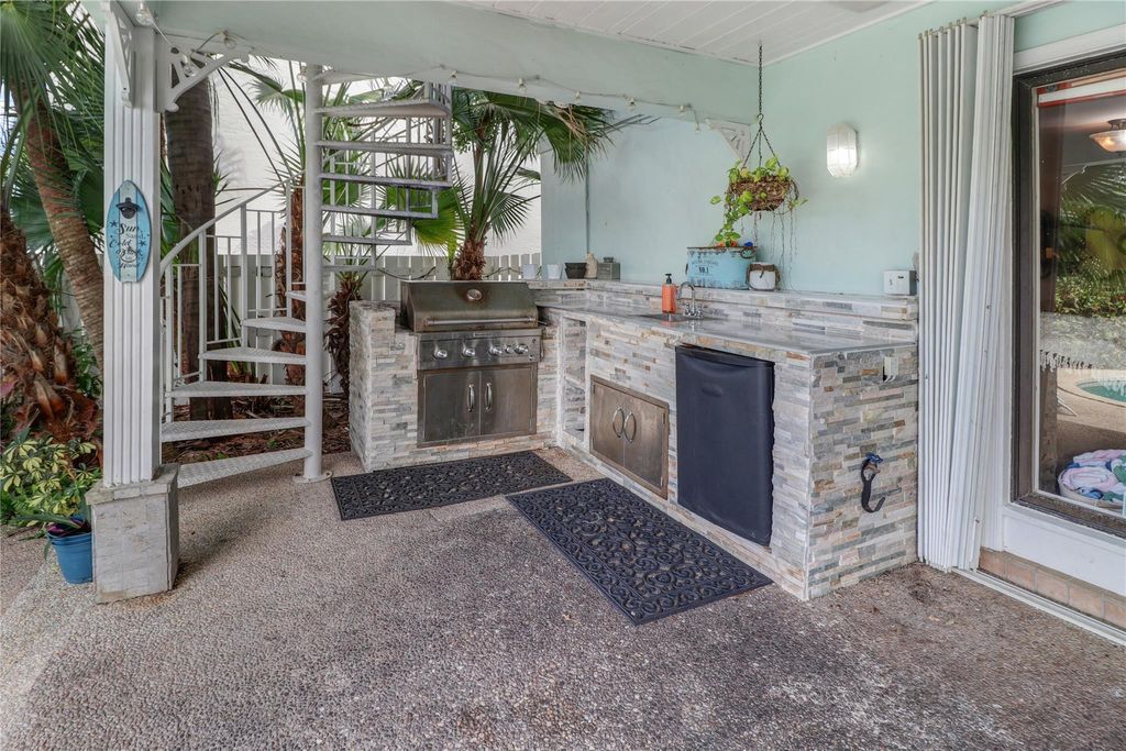 Photo of 635 Riviera Isle Drive, Fort Lauderdale, FL 33301 (MLS # F10530065)