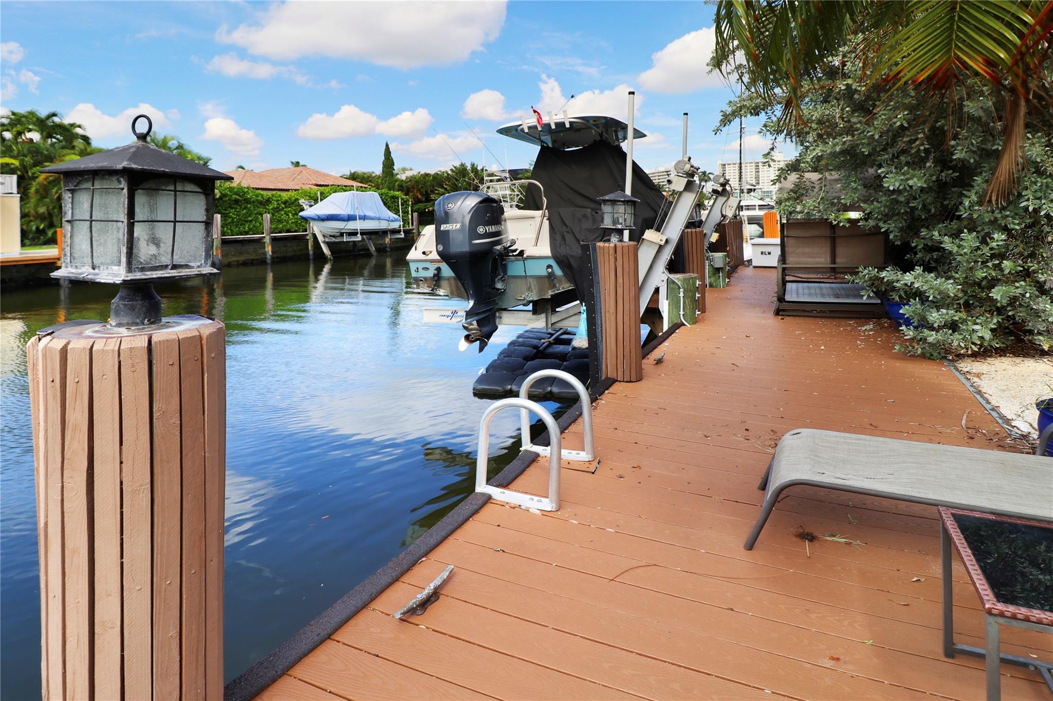 Riviera 6-17 B - Residential