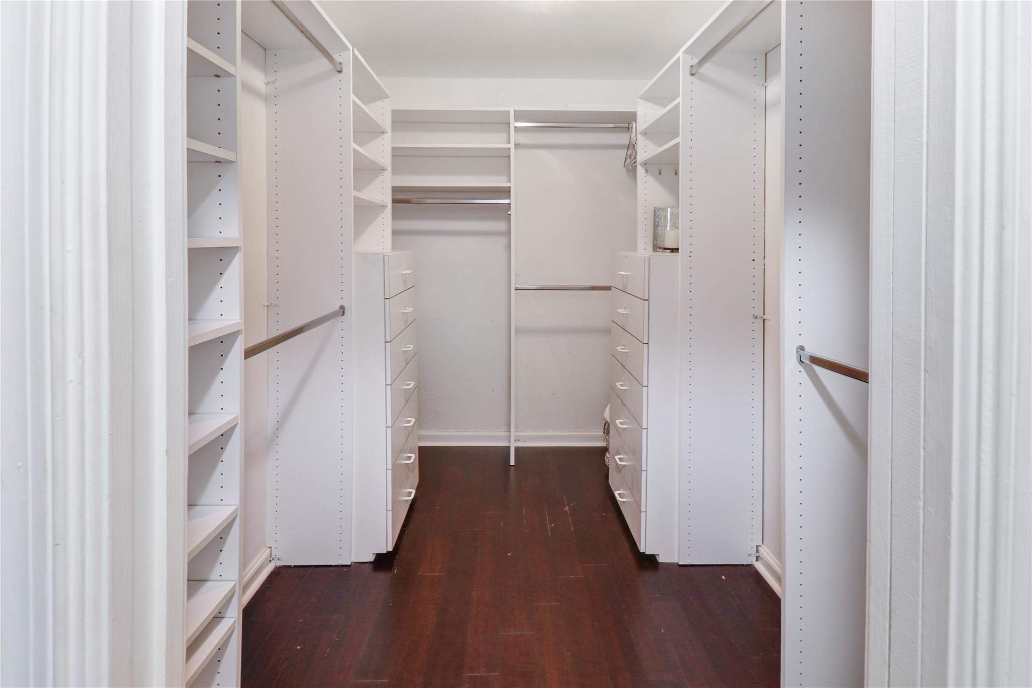 Riviera 6-17 B - Residential