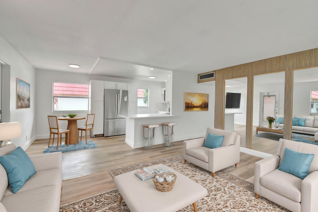 Photo of 41 Saxony A, Delray Beach, FL 33446 (MLS # R11042869)