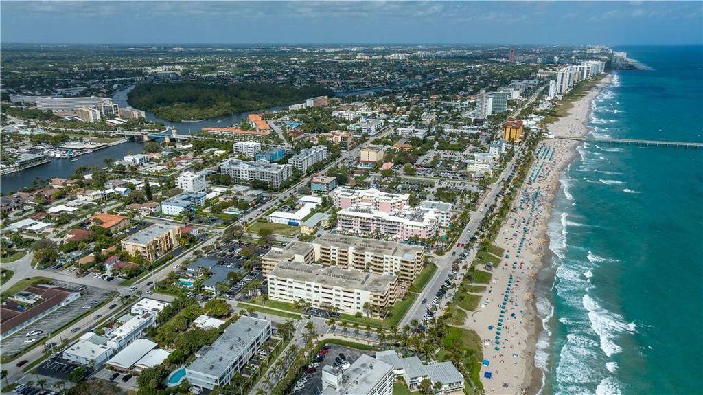 Photo of 330 SE 20 Avenue #416, Deerfield Beach, FL 33441 (MLS # F10460272)