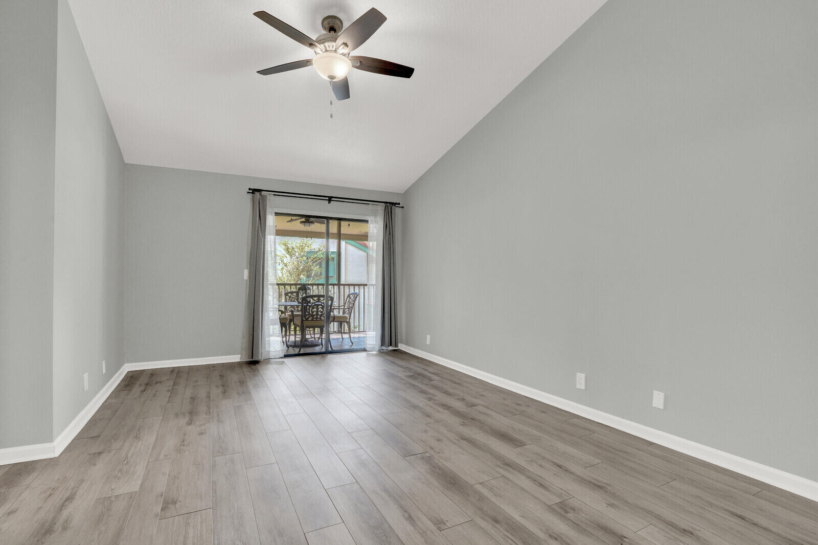 LEXINGTON GREEN CONDO - Residential