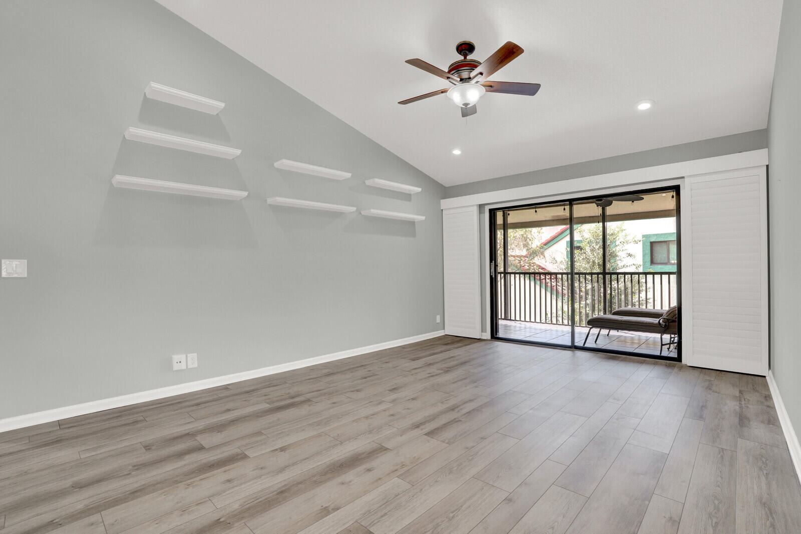 LEXINGTON GREEN CONDO - Residential