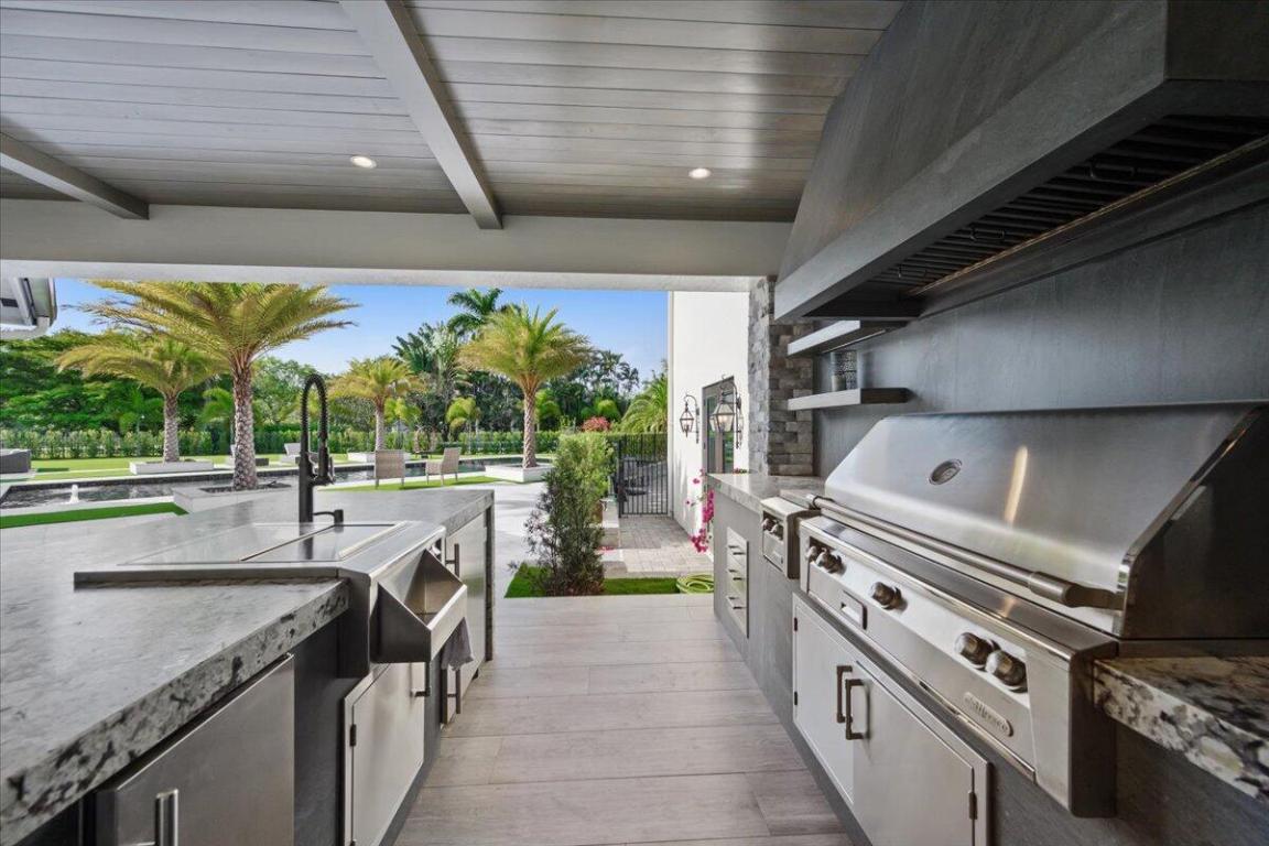 WELLINGTON AERO CLUB OF THE LANDINGS AT WELLINGTON - Residential