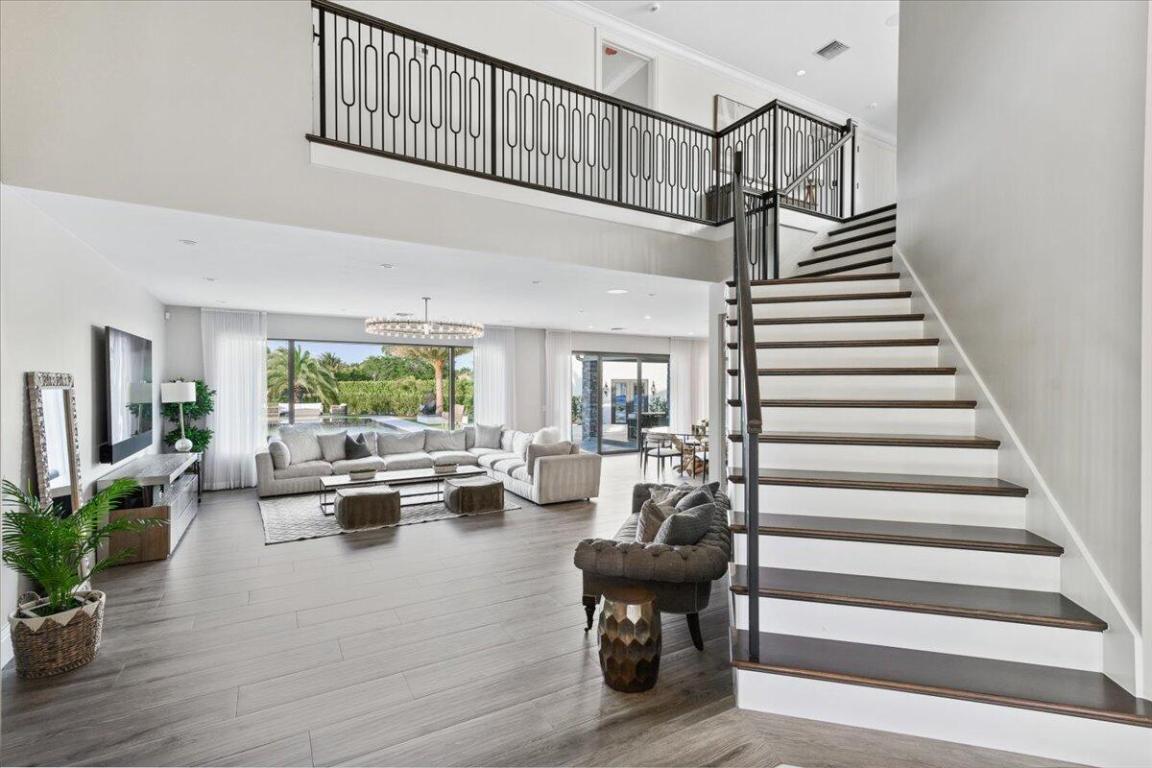 WELLINGTON AERO CLUB OF THE LANDINGS AT WELLINGTON - Residential