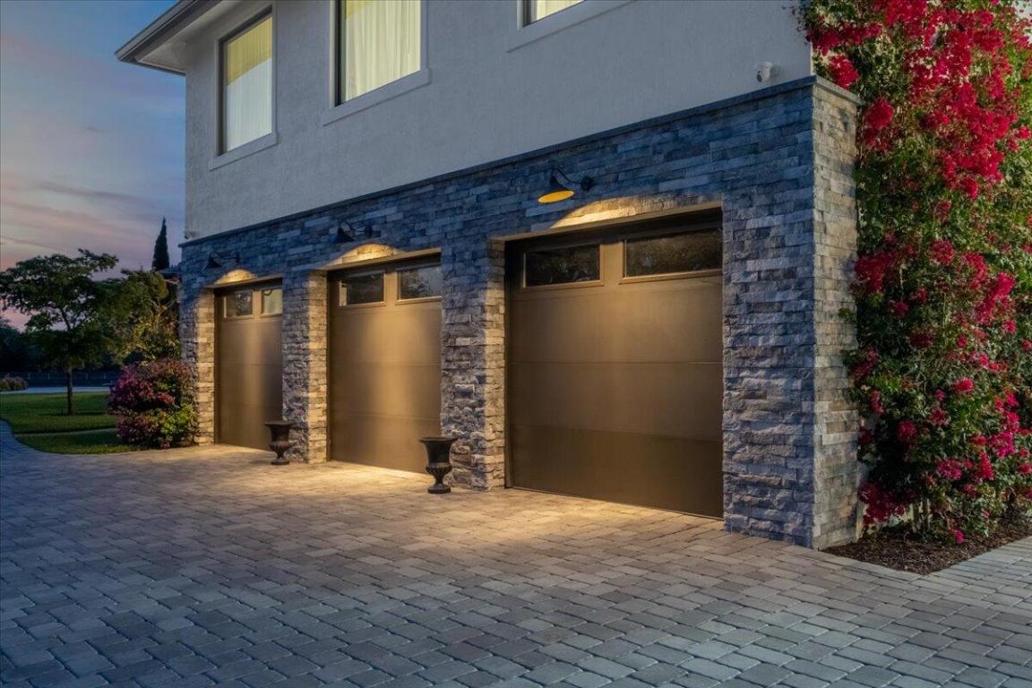 WELLINGTON AERO CLUB OF THE LANDINGS AT WELLINGTON - Residential