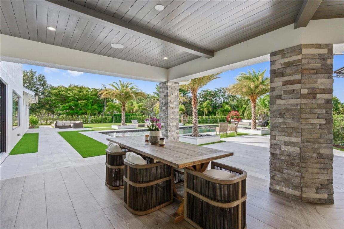 WELLINGTON AERO CLUB OF THE LANDINGS AT WELLINGTON - Residential