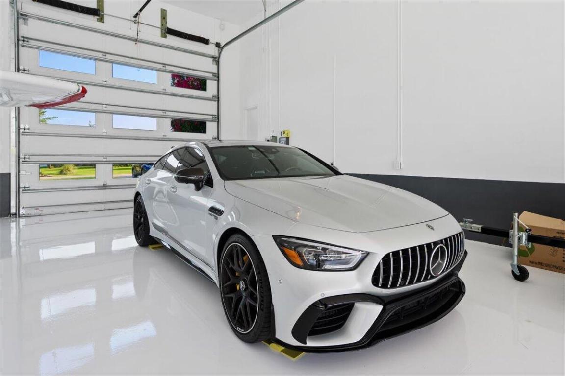 WELLINGTON AERO CLUB OF THE LANDINGS AT WELLINGTON - Residential