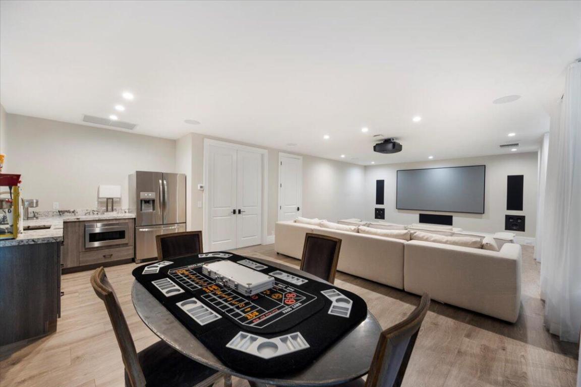 WELLINGTON AERO CLUB OF THE LANDINGS AT WELLINGTON - Residential