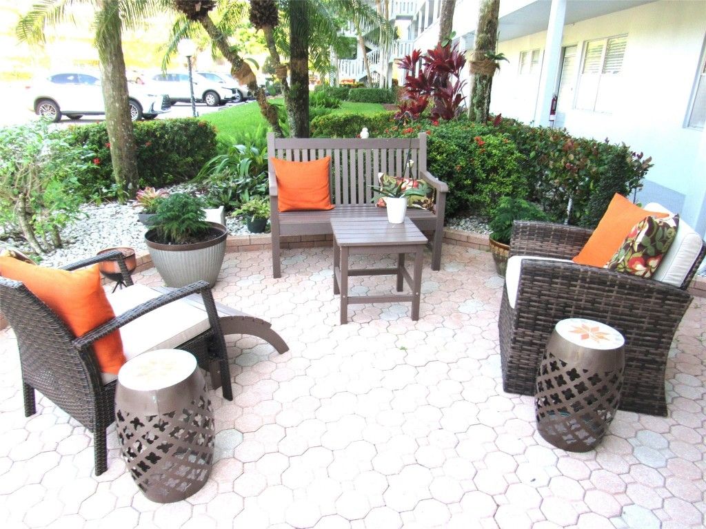 Photo of 3001 Portofino Isle #F1, Coconut Creek, FL 33066 (MLS # F10484852)