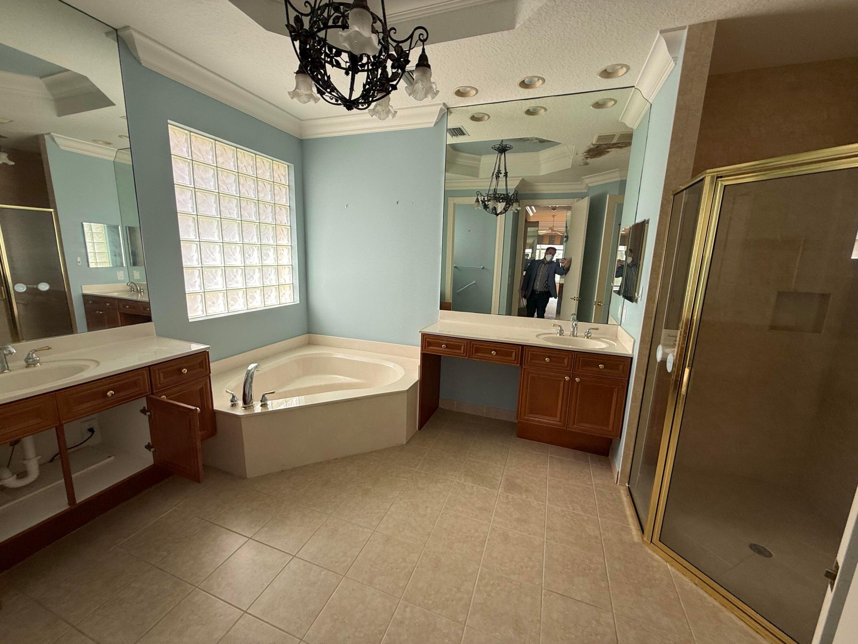 WYCLIFFE TR N - Residential