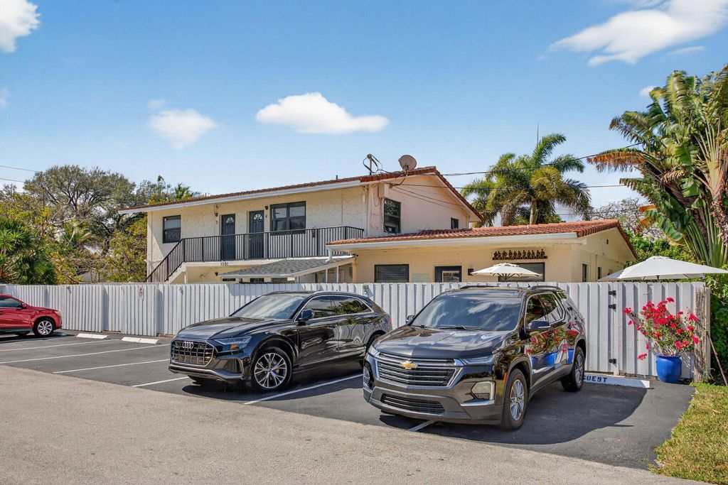 Photo of 1501 NE 7th Avenue #5, Fort Lauderdale, FL 33304 (MLS # B26006724)