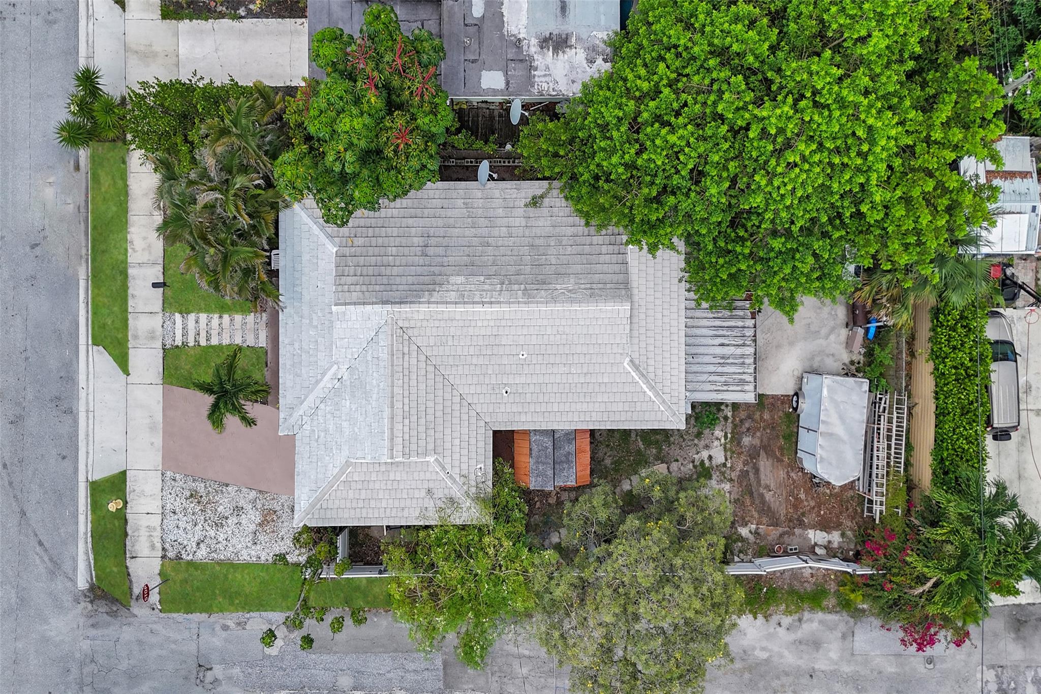 339 Dartmouth Dr, Lake Worth Beach, FL, 33460/$450,000 4 339 Dartmouth Dr