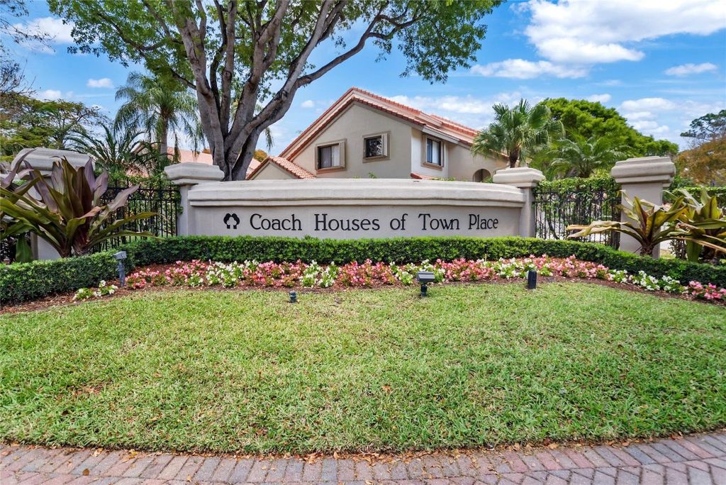 Photo of 5700 Coach House Circle #G, Boca Raton, FL 33486 (MLS # F10436630)