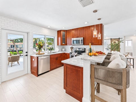 Tiny photo for 6520 NE 19th Avenue, Fort Lauderdale, FL 33308 (MLS # B26089947)