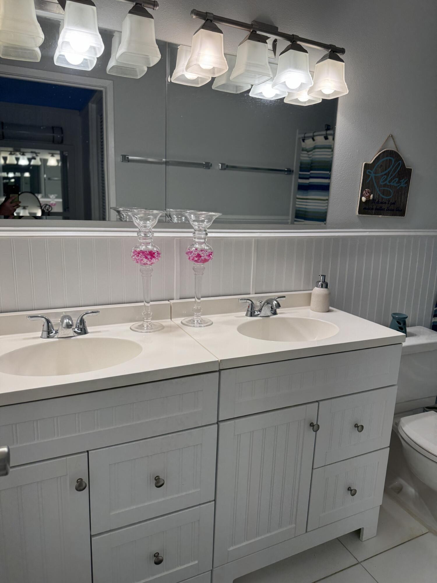 BEACON 21 CONDO - Residential