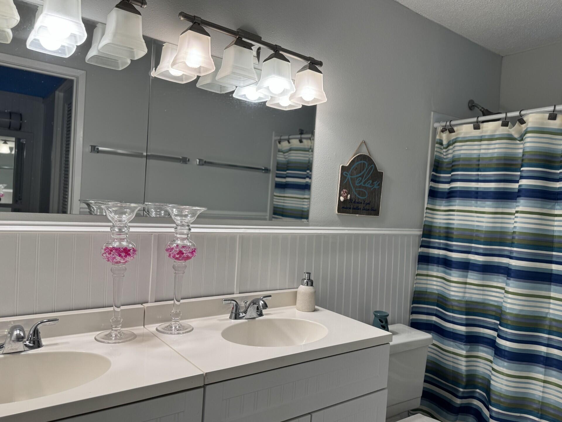 BEACON 21 CONDO - Residential