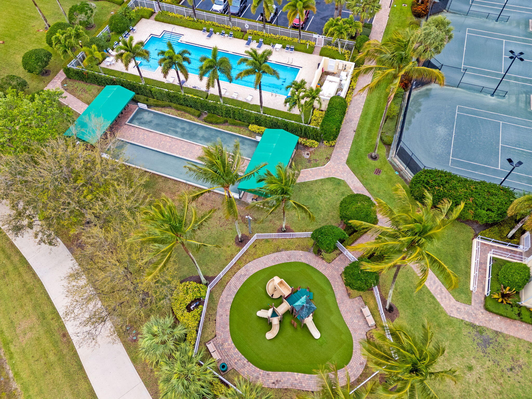 VILLAGEWALK OF WELLINGTON 4 - Residential