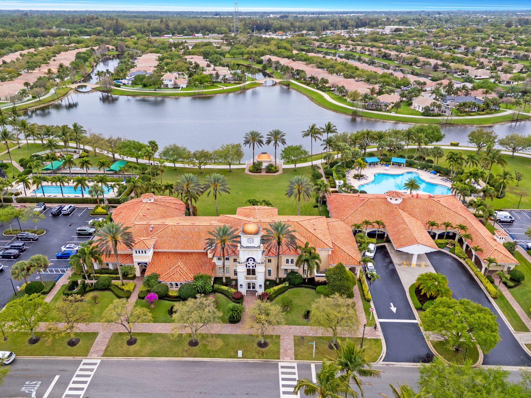 VILLAGEWALK OF WELLINGTON 4 - Residential