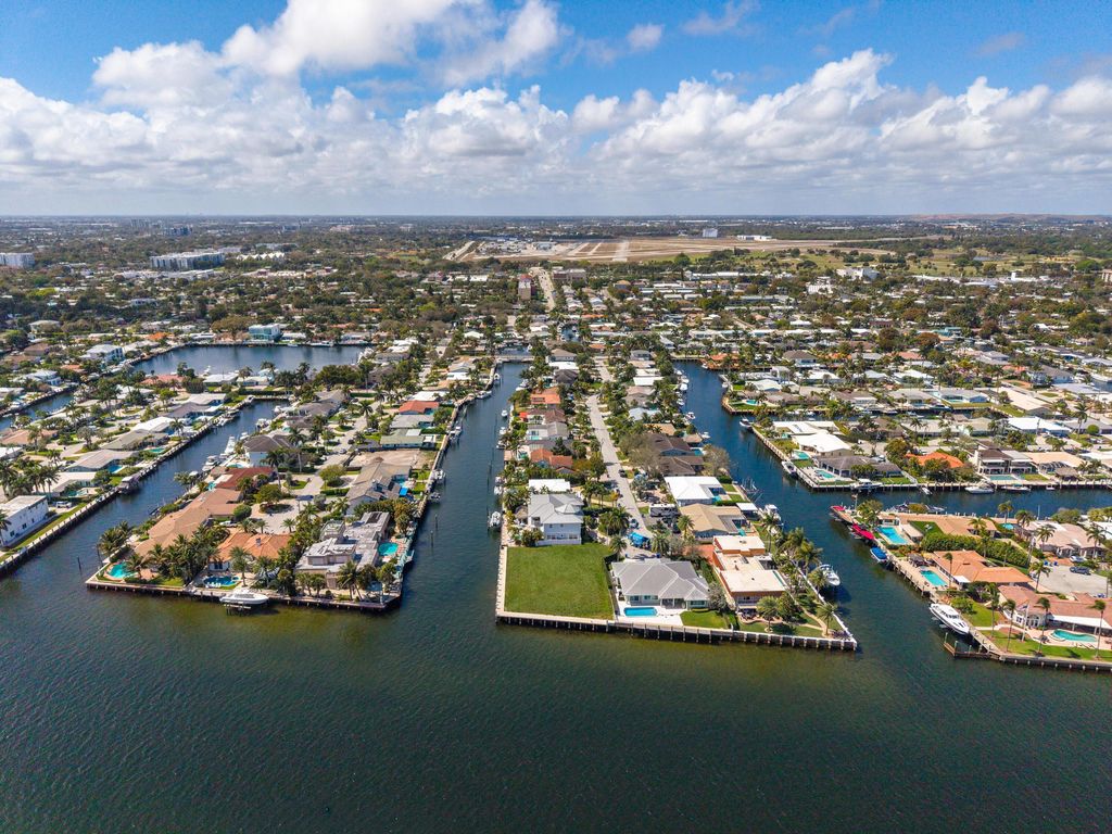 Photo of 2748 NE 10 Street, Pompano Beach, FL 33062 (MLS # R11168238)