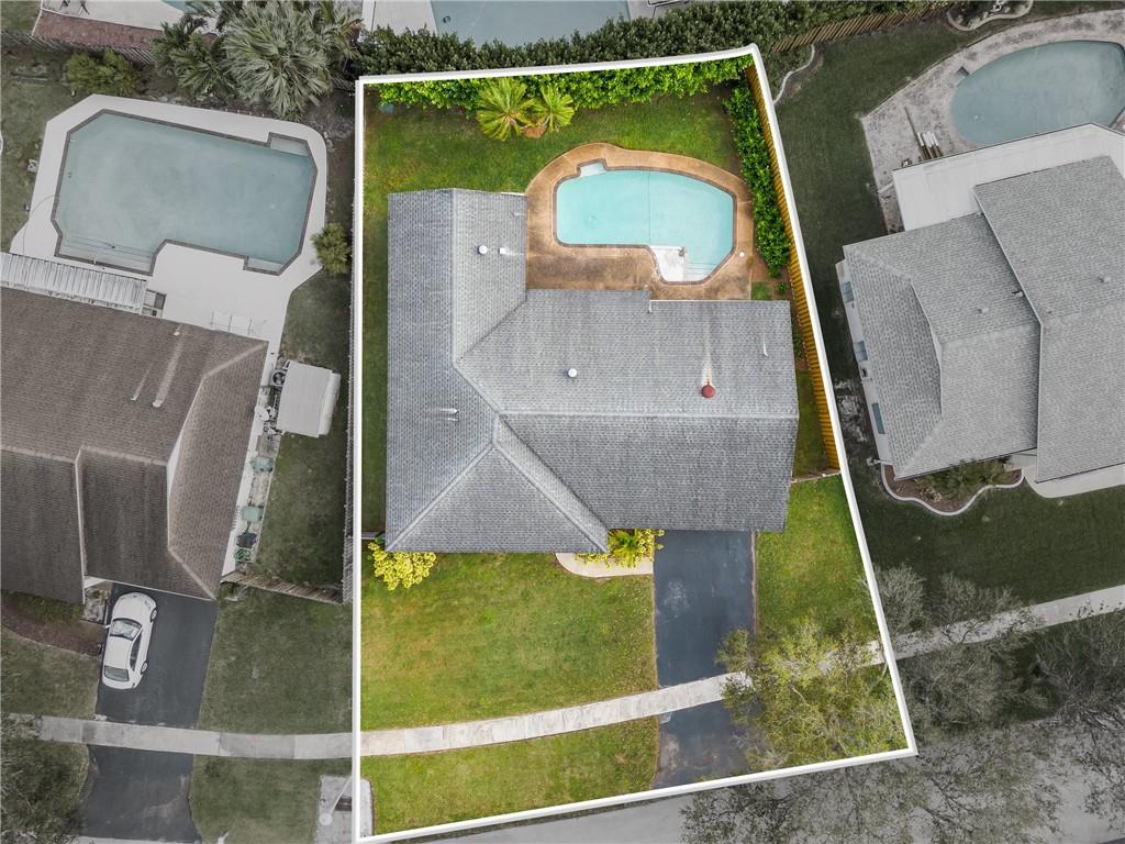 The Country III 85-38 B - Residential