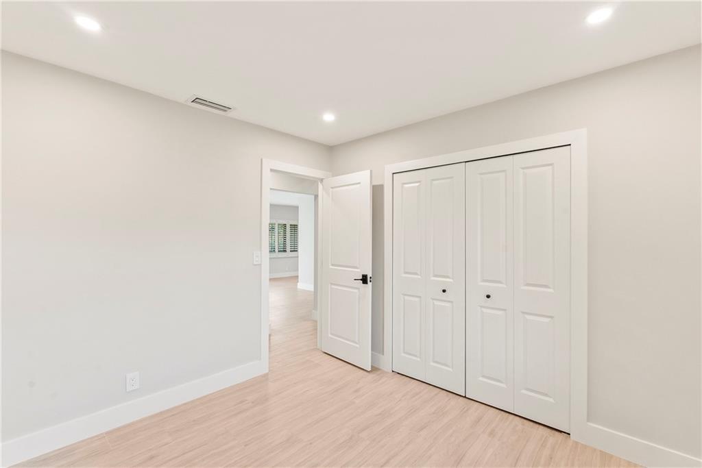 The Country III 85-38 B - Residential