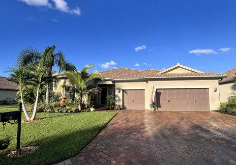 Photo of 4613 SW Scrub Pine Terrace, Palm City, FL 34990 (MLS # B26091192)