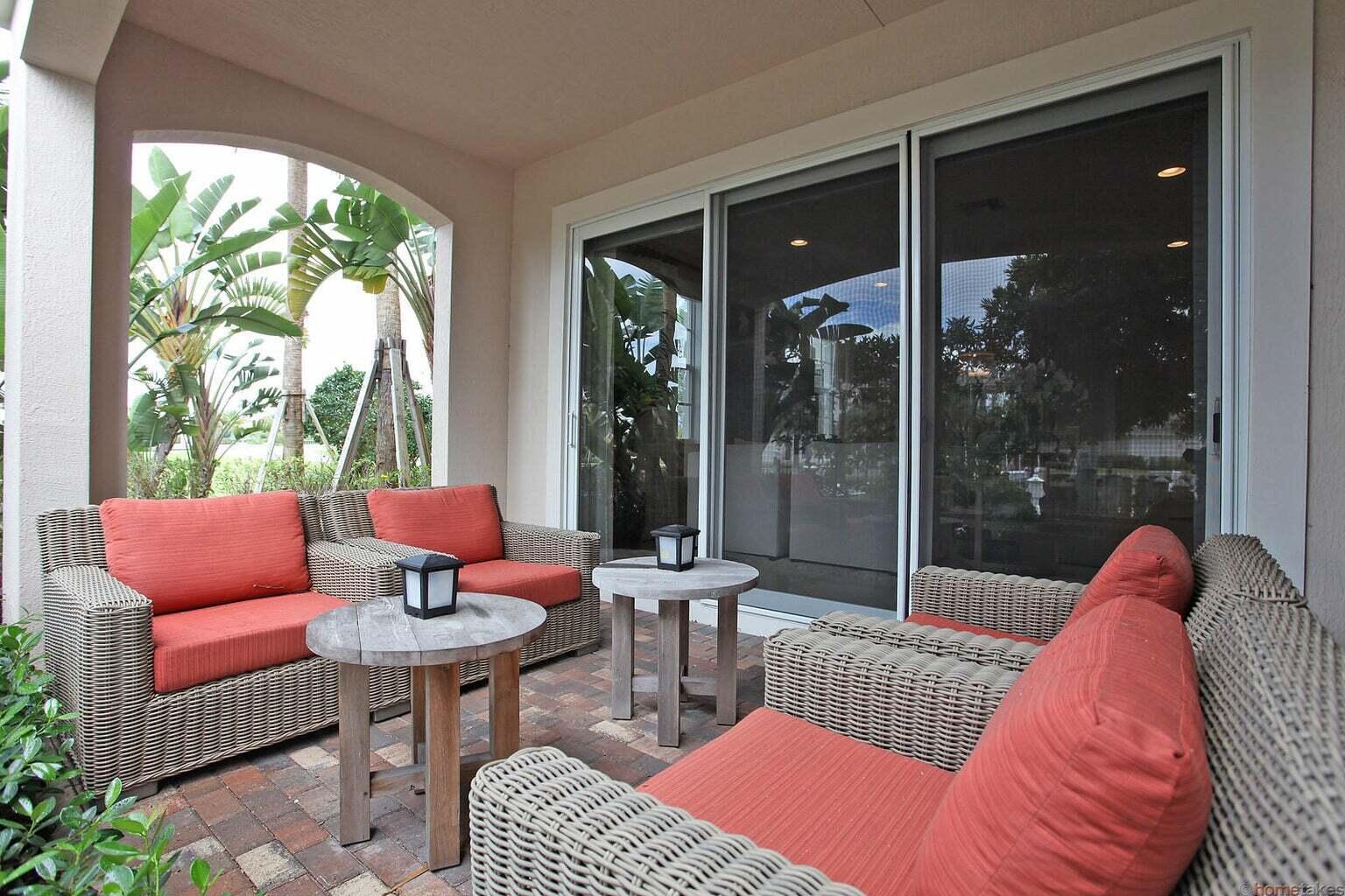 Carriage Homes at Frenchm - Residential