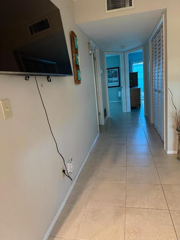 VISTA ROYALE PHASE IV BLDGS 83-111 - Residential