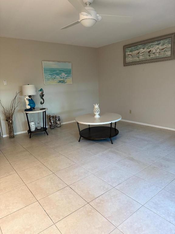 VISTA ROYALE PHASE IV BLDGS 83-111 - Residential