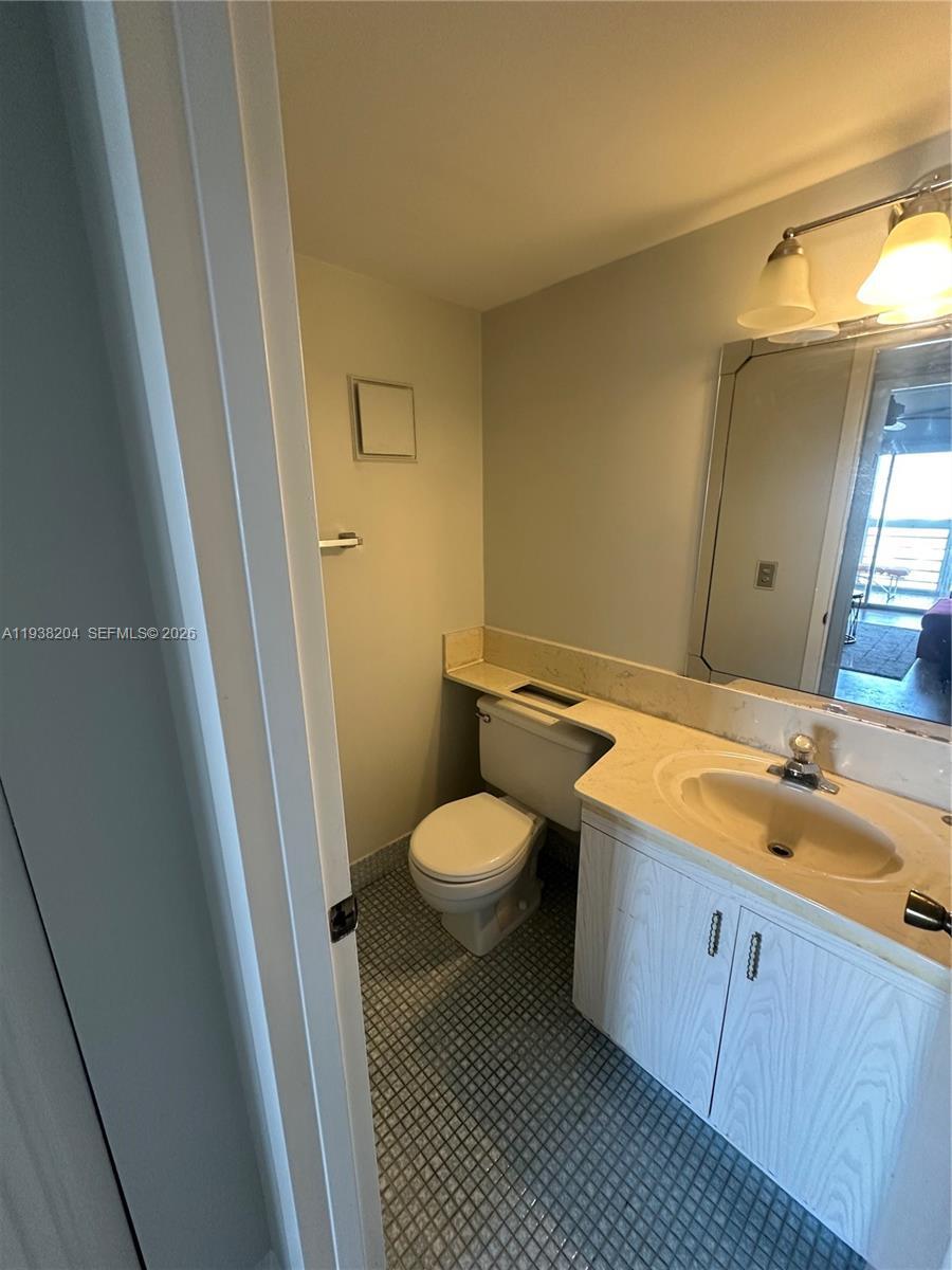 EXETER AT CENTURY VILLAGE CONDO - Residential Lease