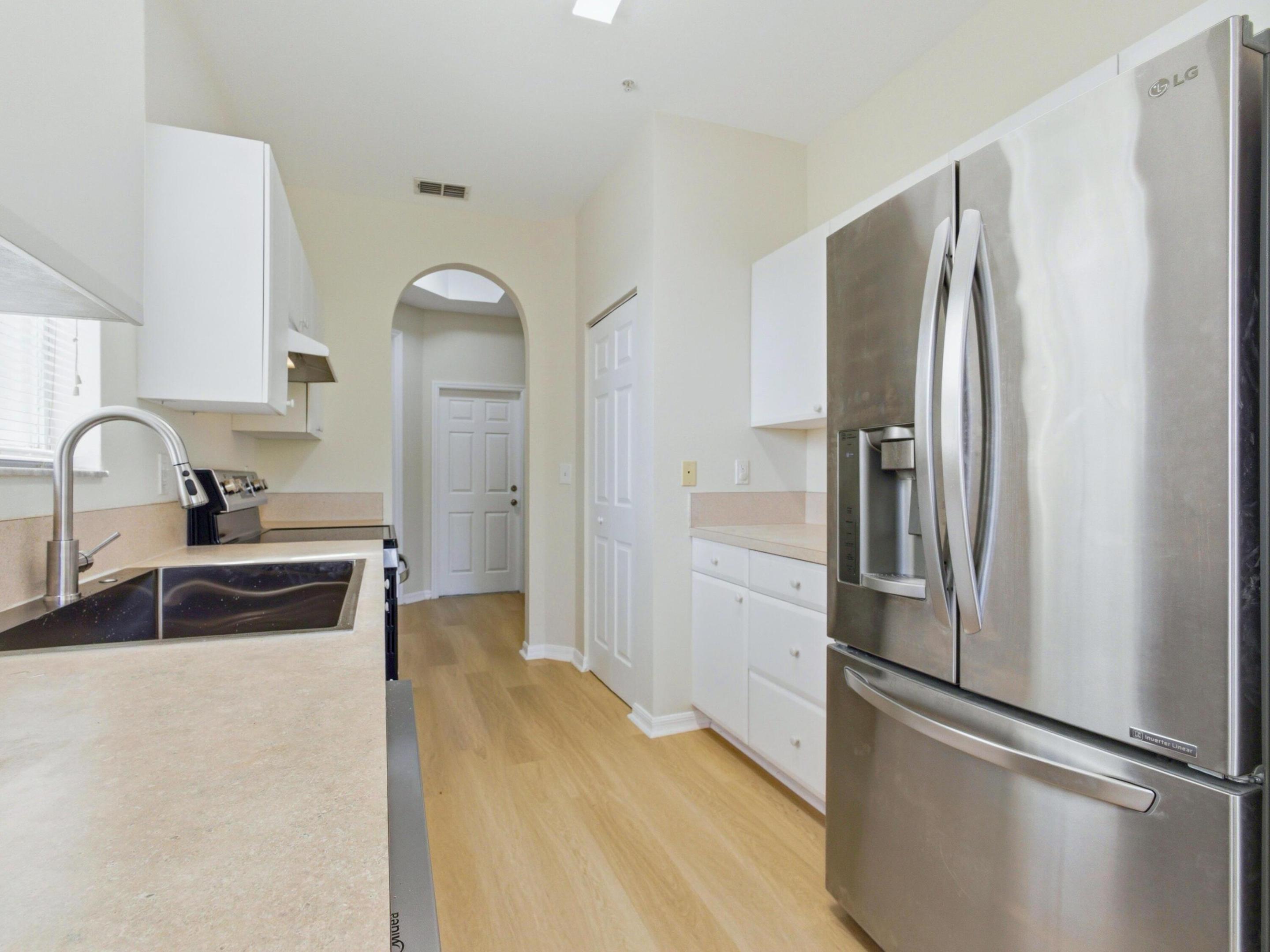 PIPERS CAY CONDO - Residential