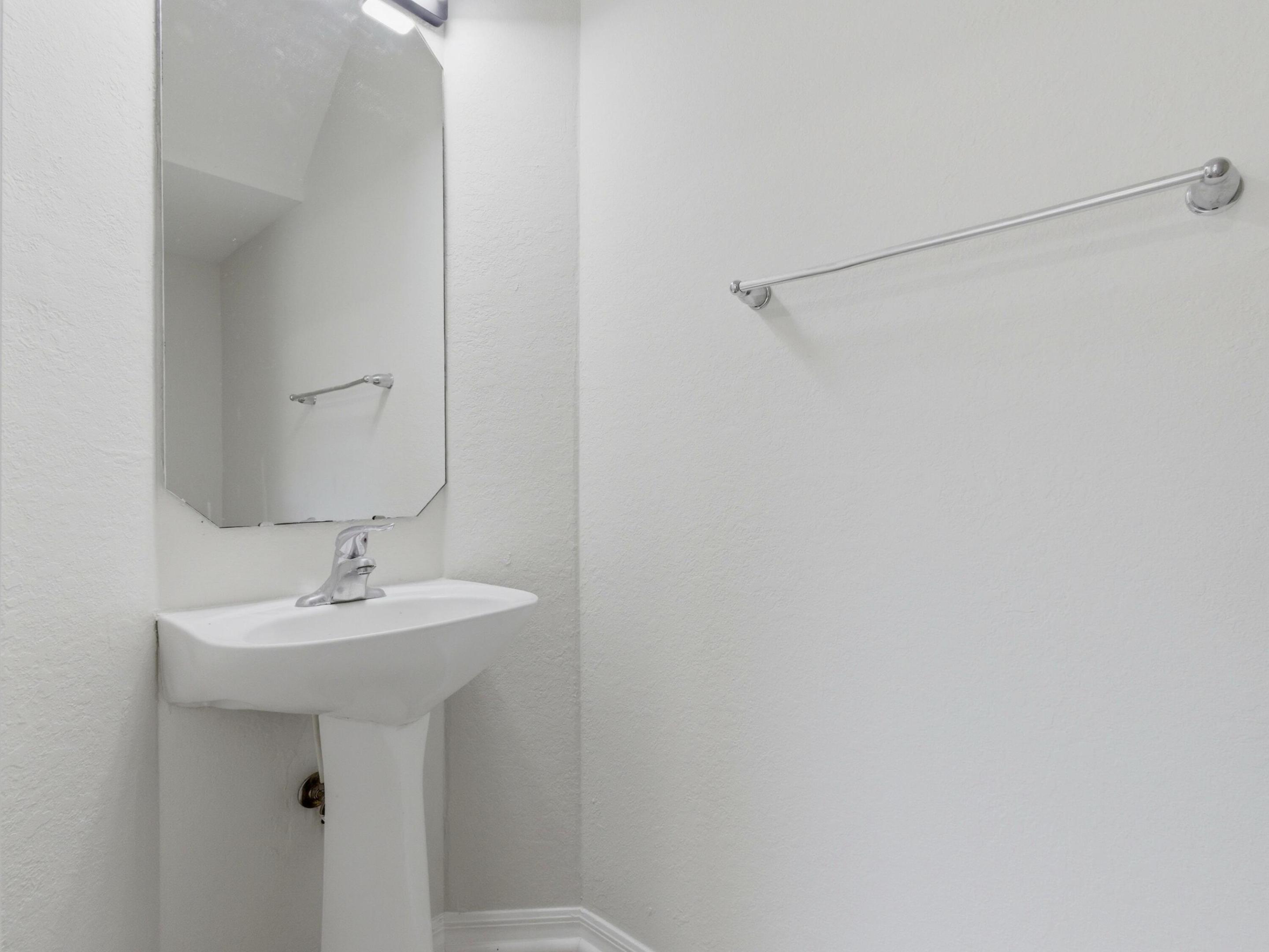 PIPERS CAY CONDO - Residential