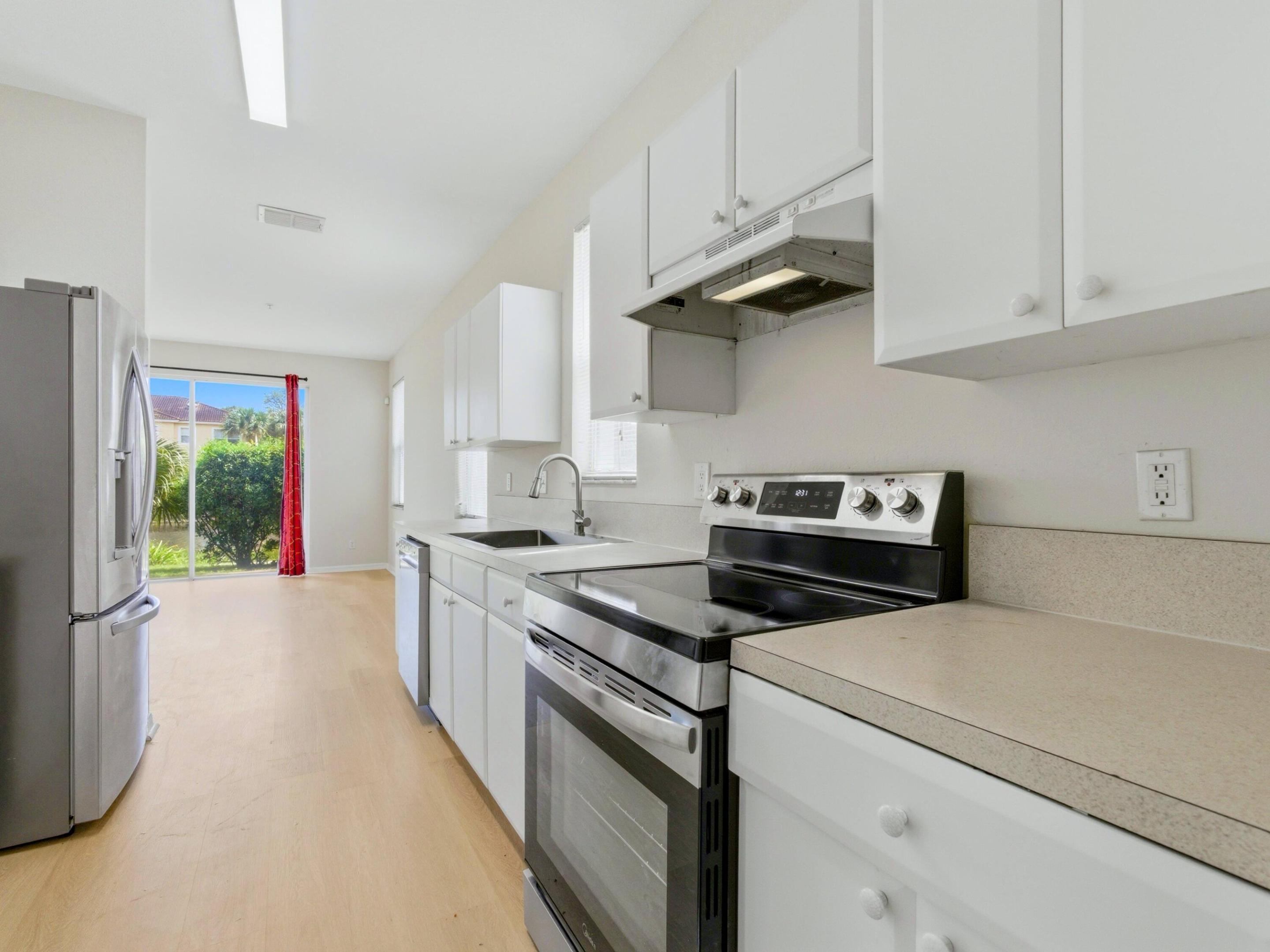 PIPERS CAY CONDO - Residential